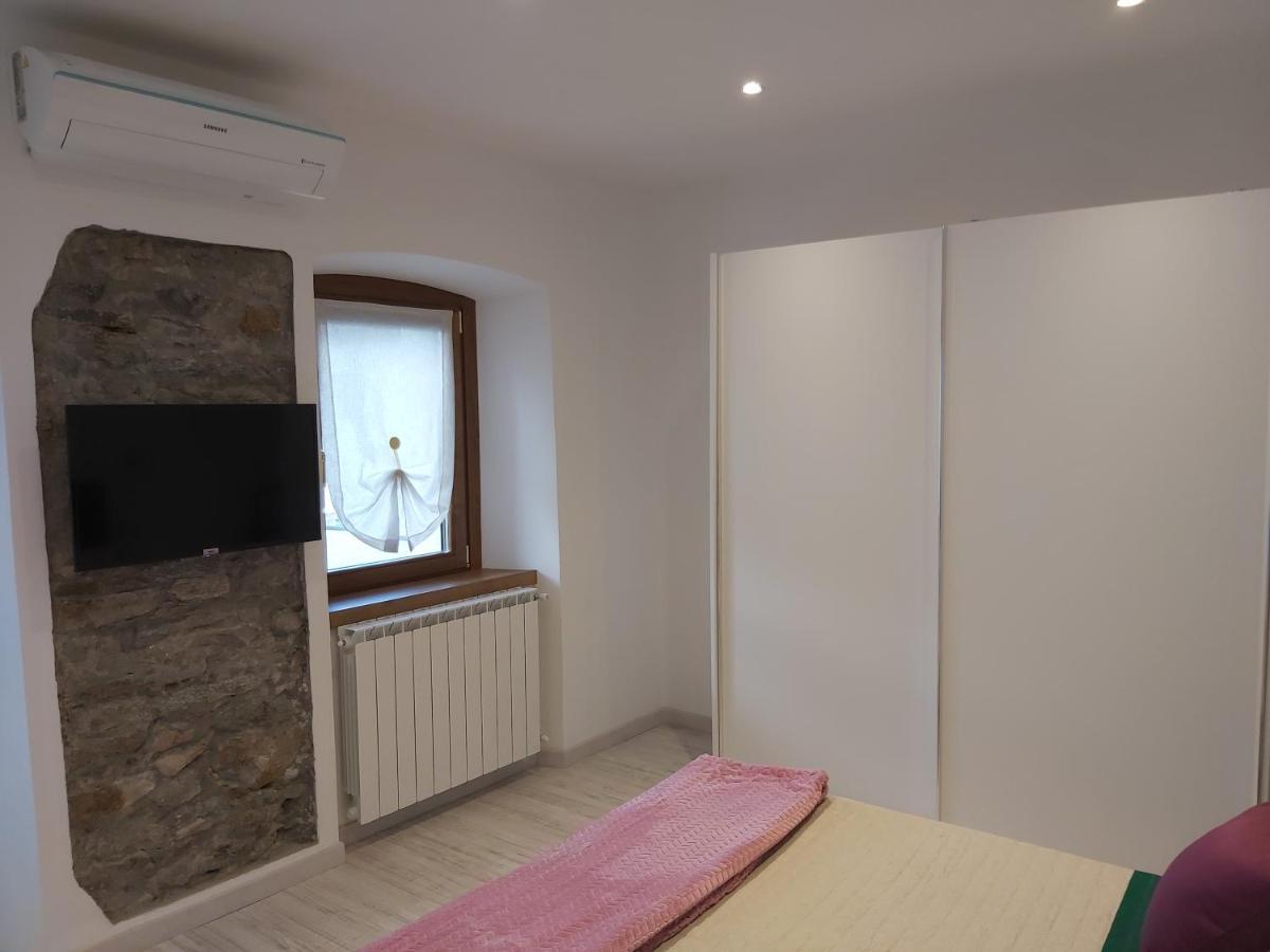 Casa Cimavilla Con Parcheggio Privato Gratuito Crevoladossola Exterior photo